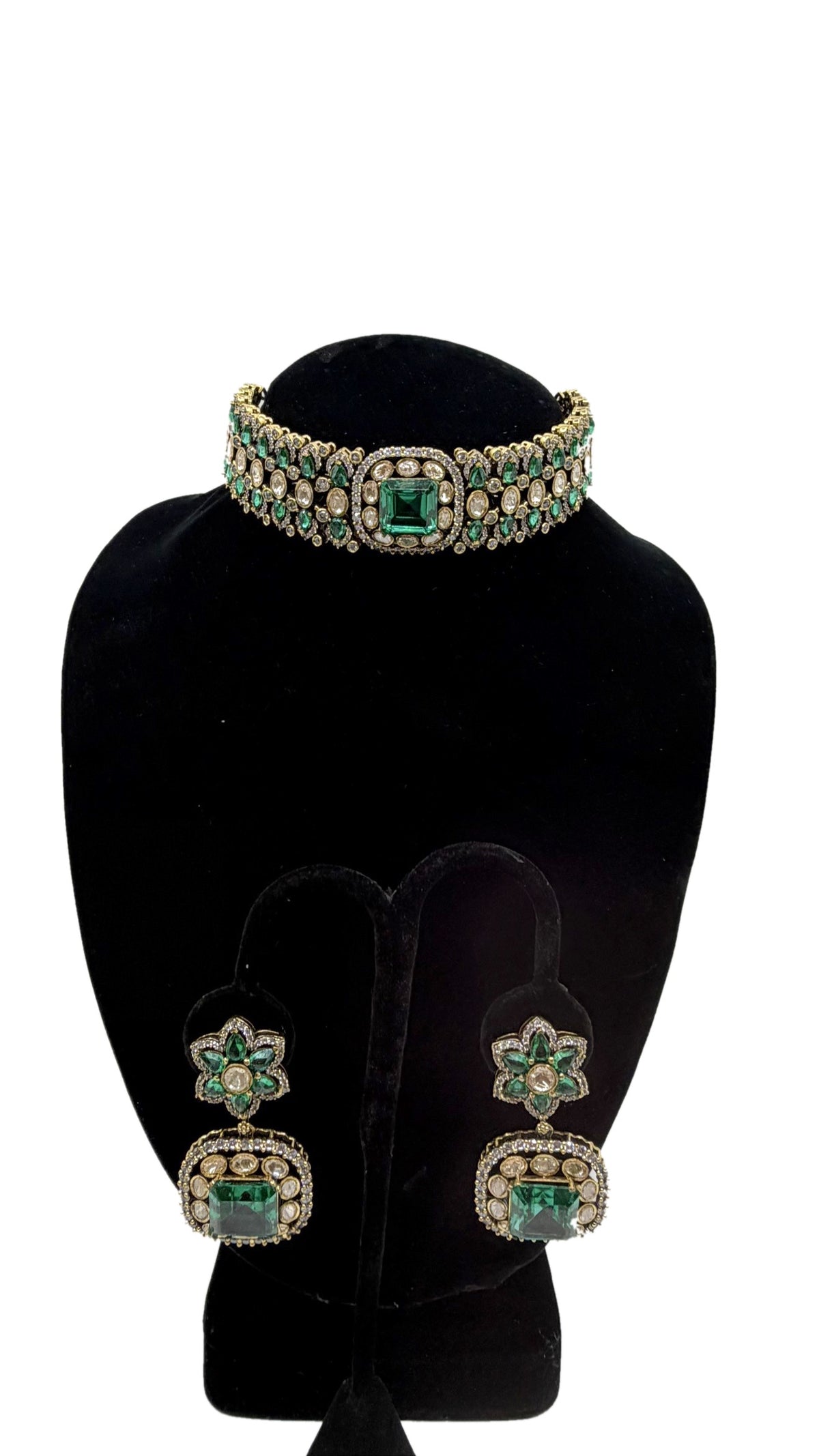 Emerald Royale Polki Choker Set
