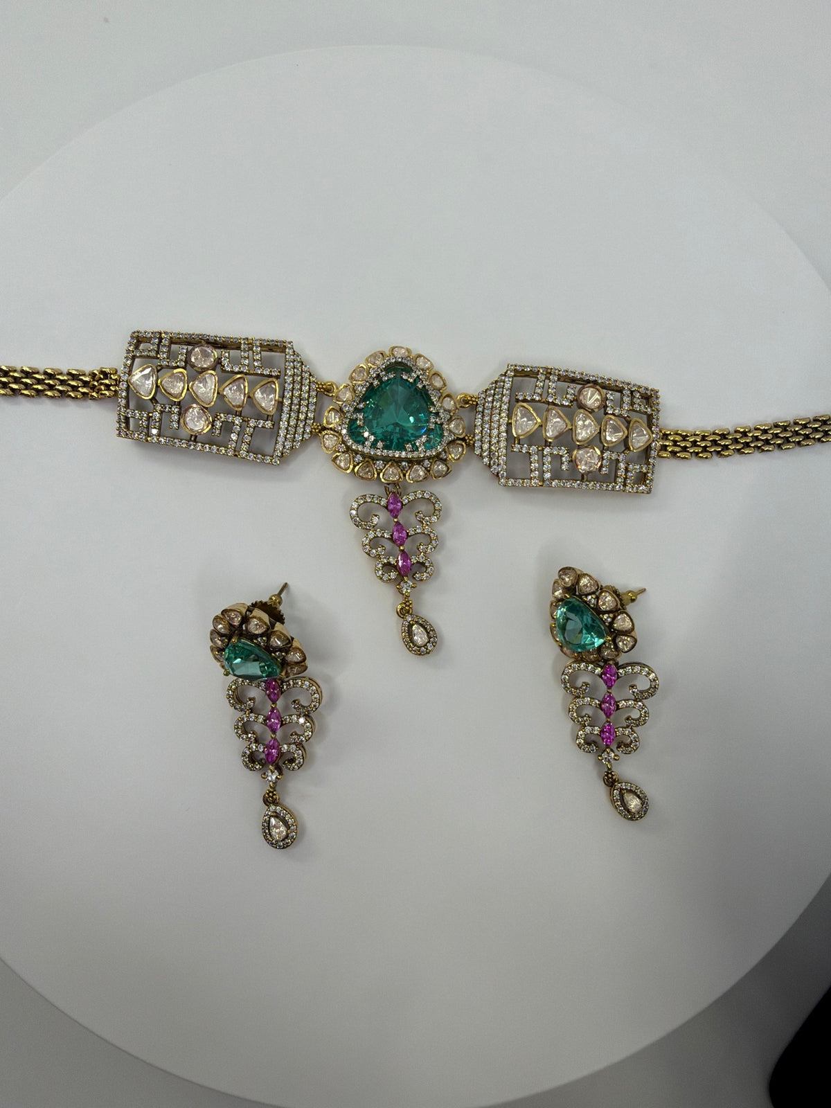 Aqua Pink color variation of the Lattice Polki Choker Set