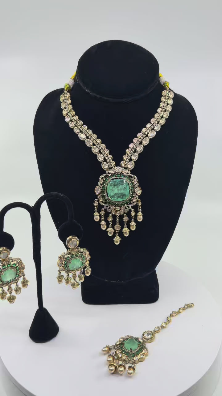 Mint Cushion Polki Bridal Set rotating on turntable