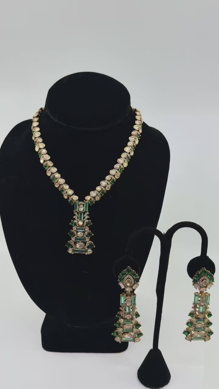 Emerald Tier Polki Set close-up showcase video