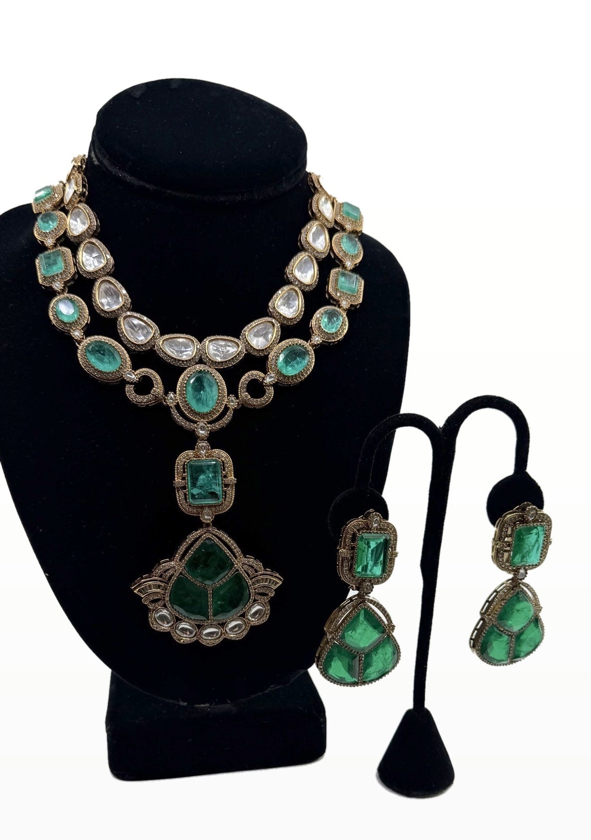 Emerald Fan Polki Set necklace and earrings on clean background